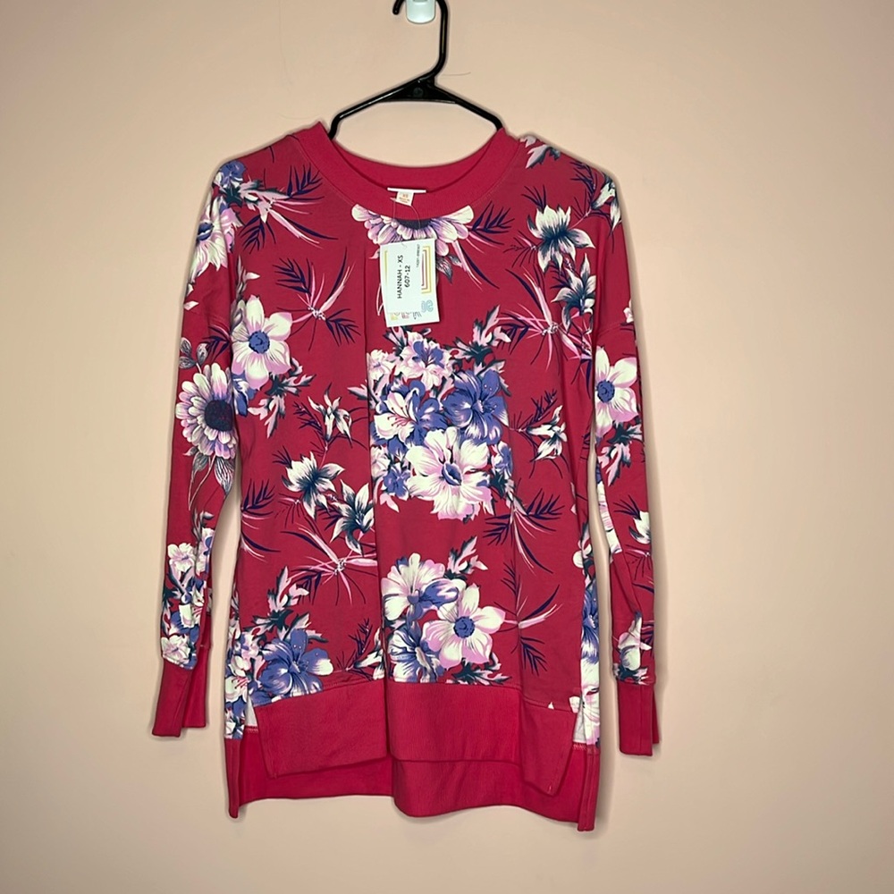 NWT LulaRoe Hannah Crewneck Sweatshirt